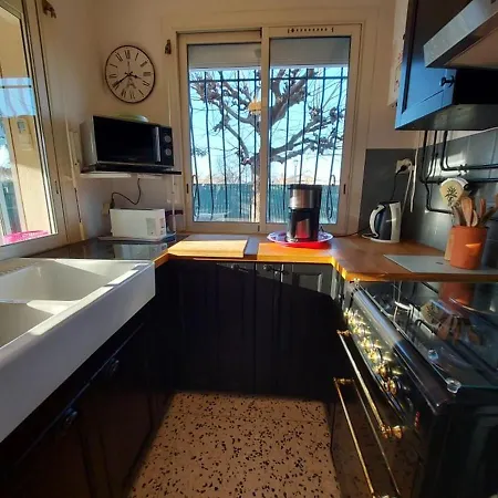 Apartmán 3 Pieces Rdc 8 Pers Avec Terrasse Et Confort Modeste - Fr-1-326-738 *